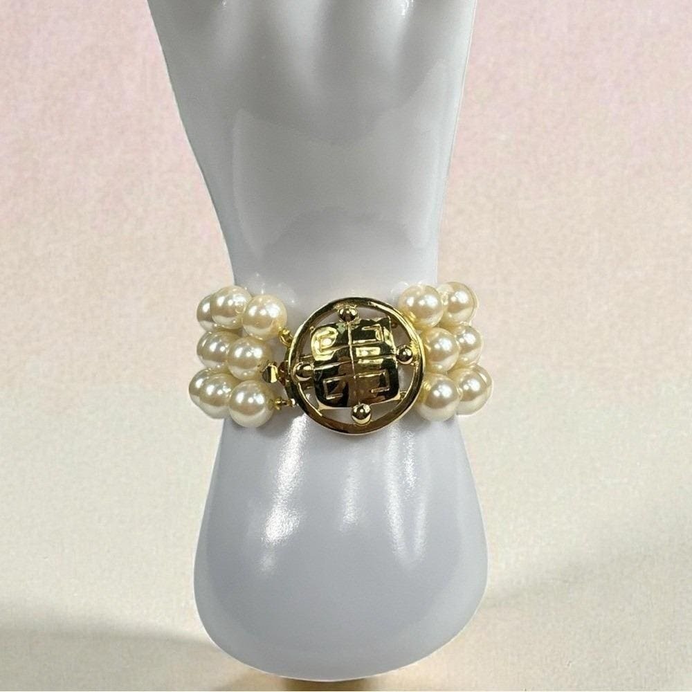 Vintage Givenchy Faux Pearl Bracelet Gold Hinged Medallion Clasp Couture ParisNY